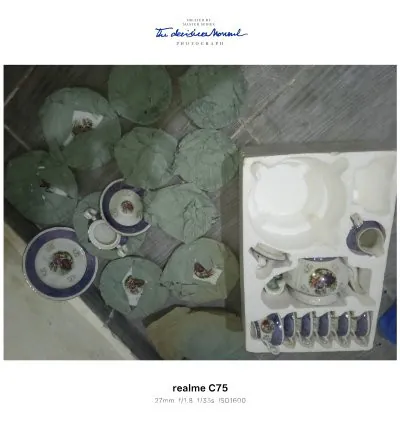 طقم شاي بورسلين منذ 50 عاما 3