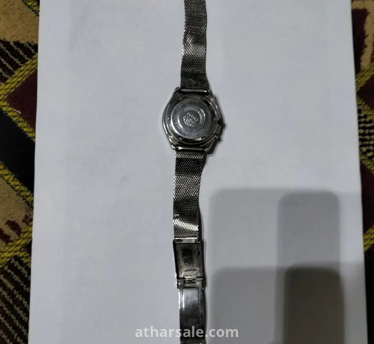 ساعة يد اورينت قديمة