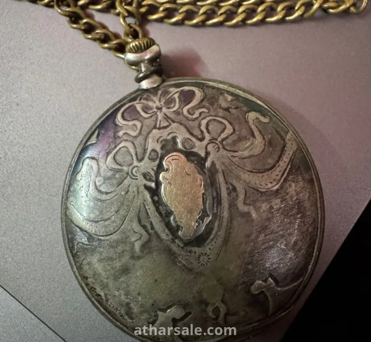 ساعه نادره جدا وقديمه جدا