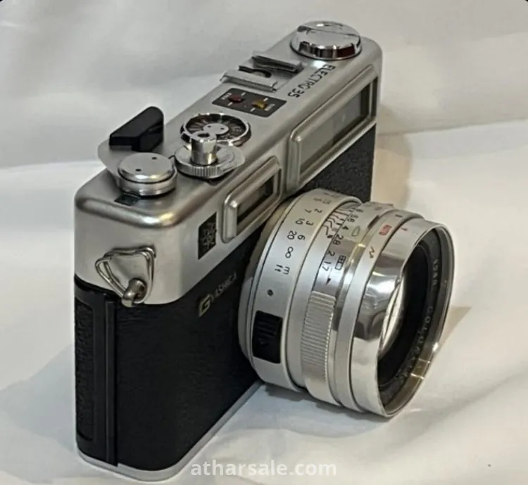 كاميرا تصوير قديمه