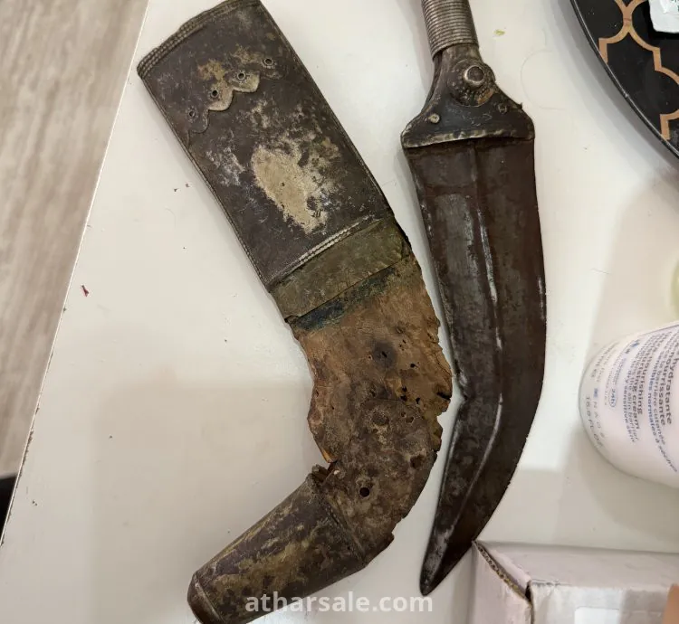 خنجر قديم