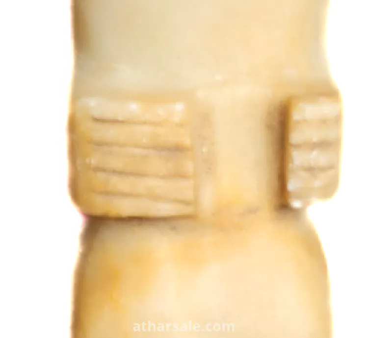 تمثال حميري مصنوع من المرمر