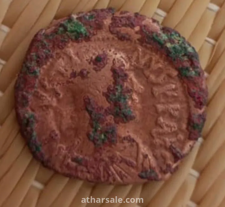 عملة نحاسية نادرة من العصر البيزنطي