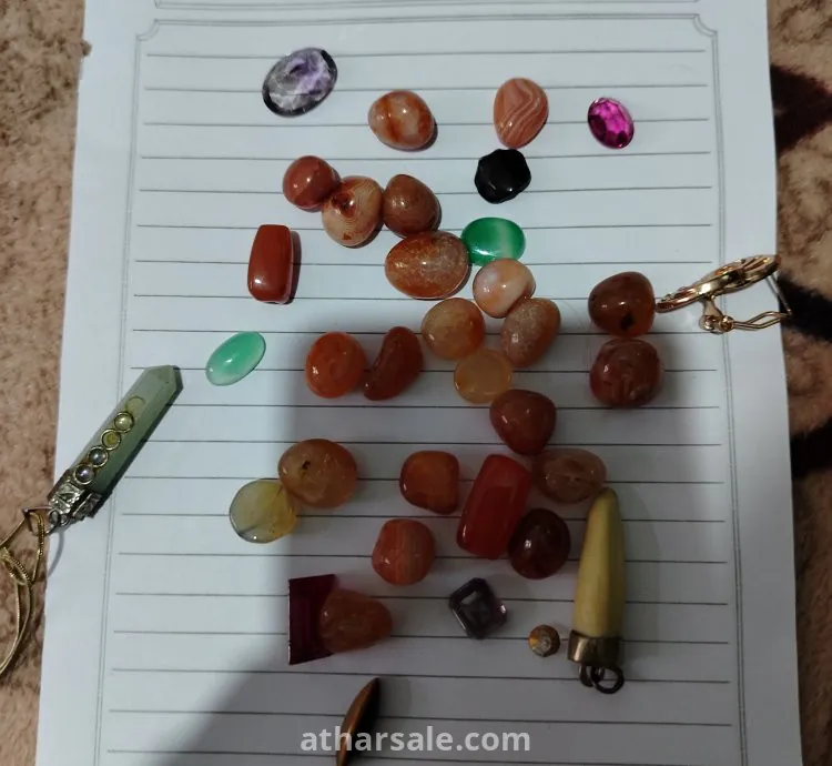 احجار كريمة للبيع