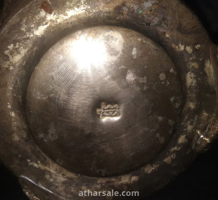 سطل قديم للبيع