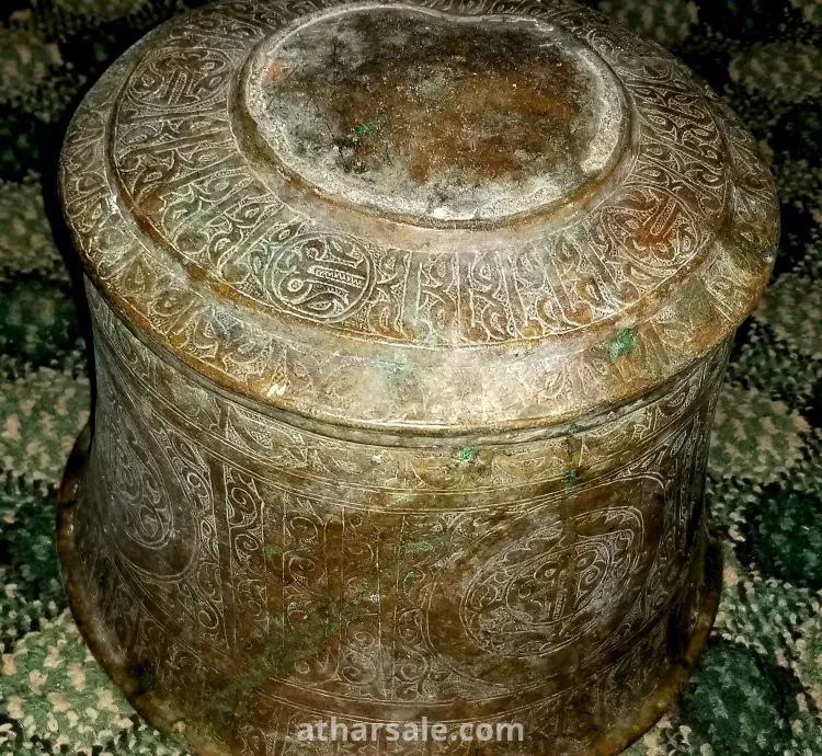 تحفة اثرية قديمة