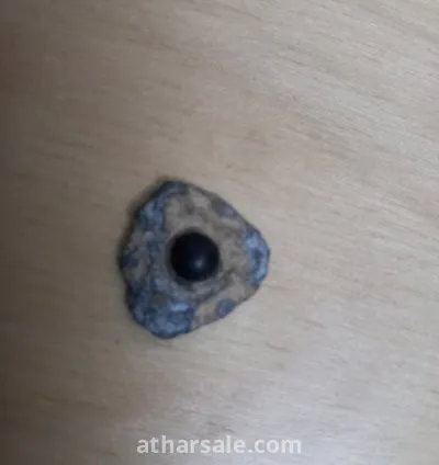 خواتم قديمه جدا مكسوره فيها احجار كريمه قديمه 3