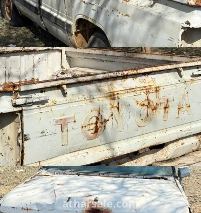 سيارة قديمة تويوتا هايلكس