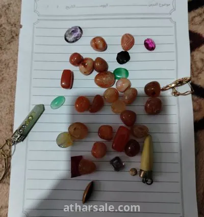 احجار كريمة للبيع