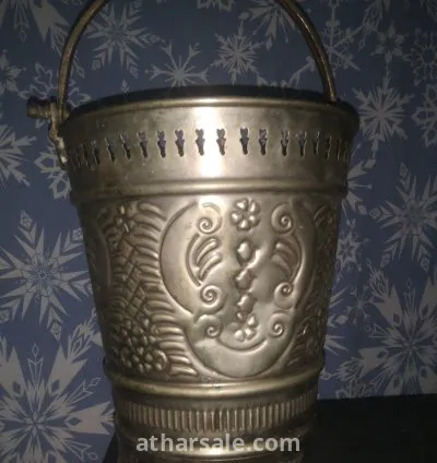 سطل قديم للبيع