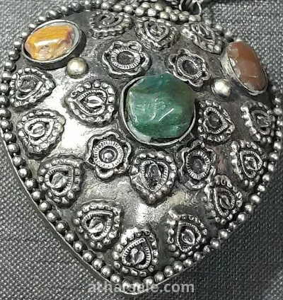 قلادة معدنية طراز قديم متعددة الأغراض 4