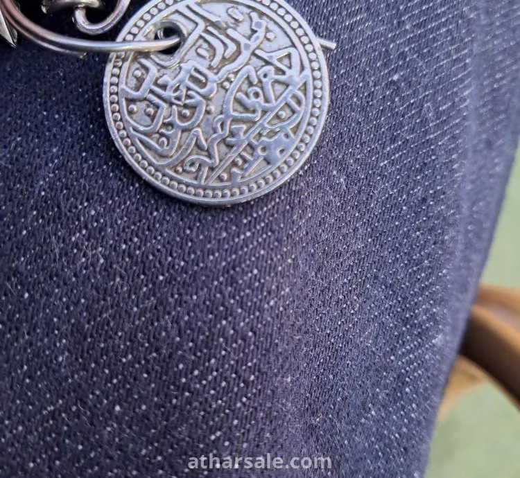 عملة عثمانية فضية قديمة