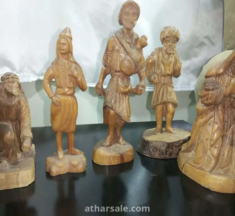 منحوتات خشبية من خشب الزيتون يدوية