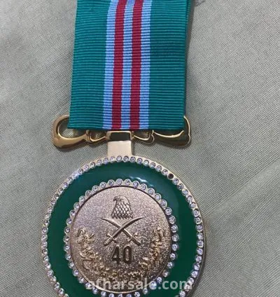 وسام الشرف للعقيد الراحل معمر القذافي