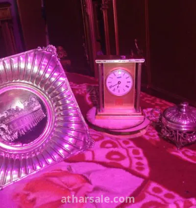 مقتنيات قديمة للبيع