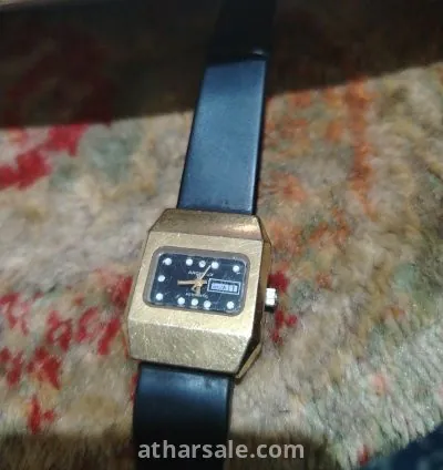 ساعة رولكس سويسرية