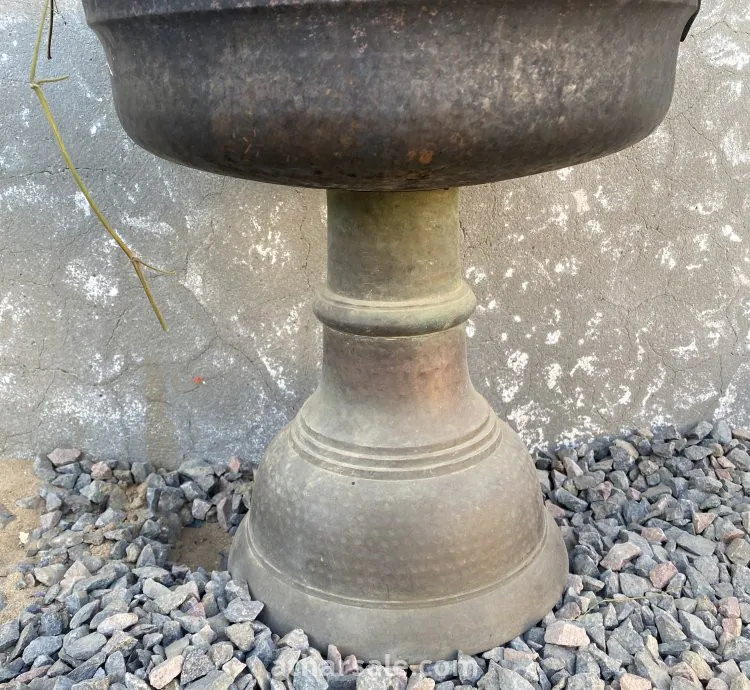 مجمر نحاسي قديم