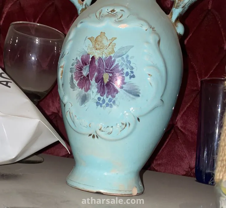 تحف من الزمن القديم