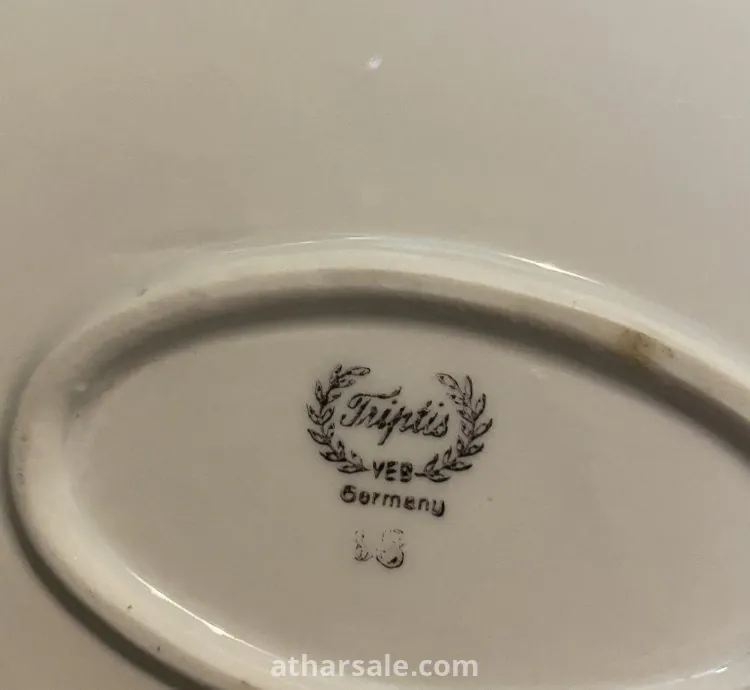 تحف من الزمن القديم