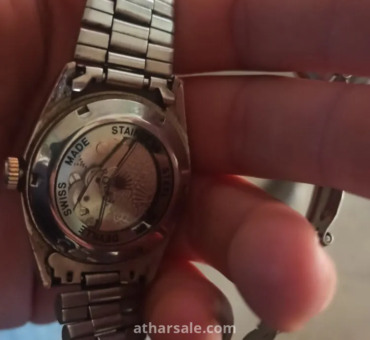 ساعة روليكس قديمة جدا عثر عليها في المملكة المغربية