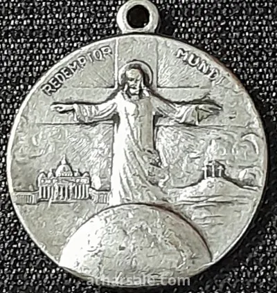 قلادة الفادي موندي الدينية العتيقة والنادرة