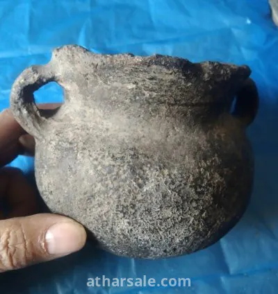 اثار اغريقيه قديمه بها اوانى اغريقيه وقطع مكتوبه باللغه الاغريقيه 6