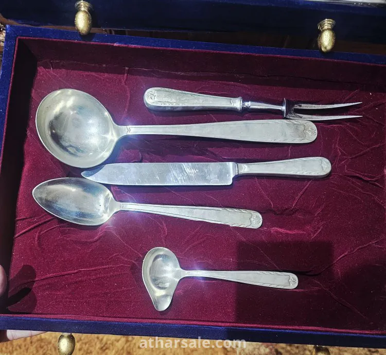 طقم الباكا انجليزي اصلي ١١٥ قطعة بالعلبة الاصلية