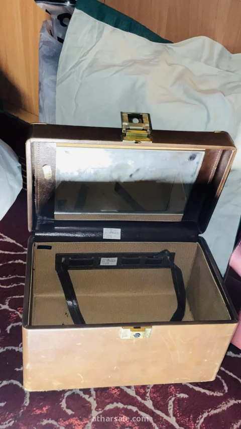 شنط قديمه 19