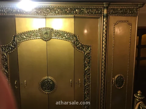 غرفه نوم كامله كلها خشب زان عمرها اكتر من ٤٠ سنه