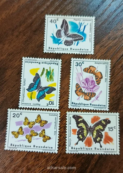 مجموعة طوابع مختلفة جديده 20