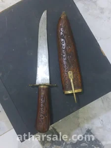 خنجر اثري نادر قديم جدا