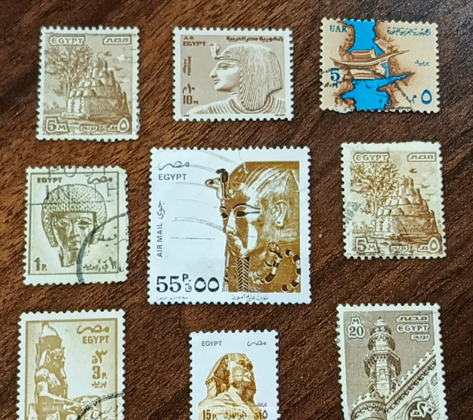 مجموعة طوابع مختلفة جديده