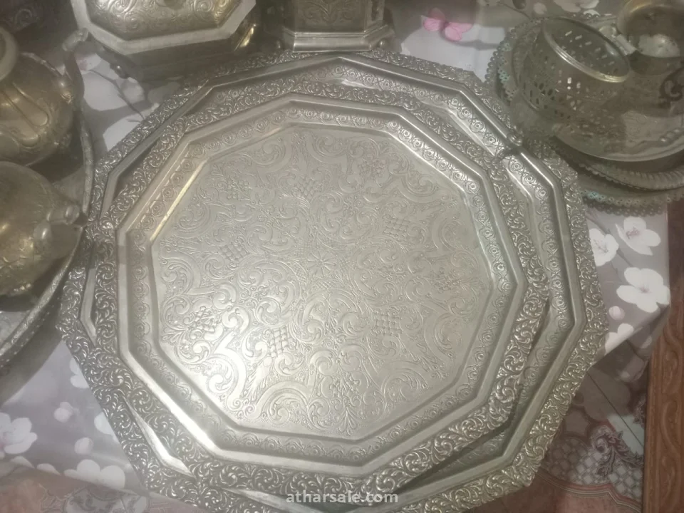 اثاث قديم نحاس