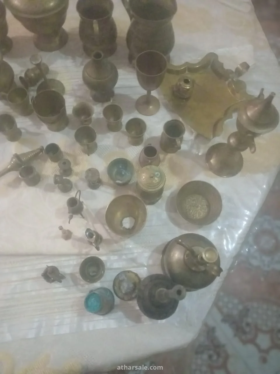 اثاث قديم نحاس