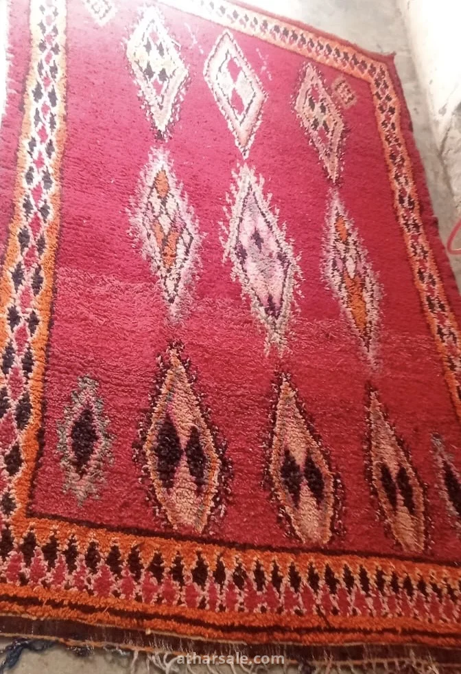 زرابي و بطانيات عمرها ثلاثين سنة
