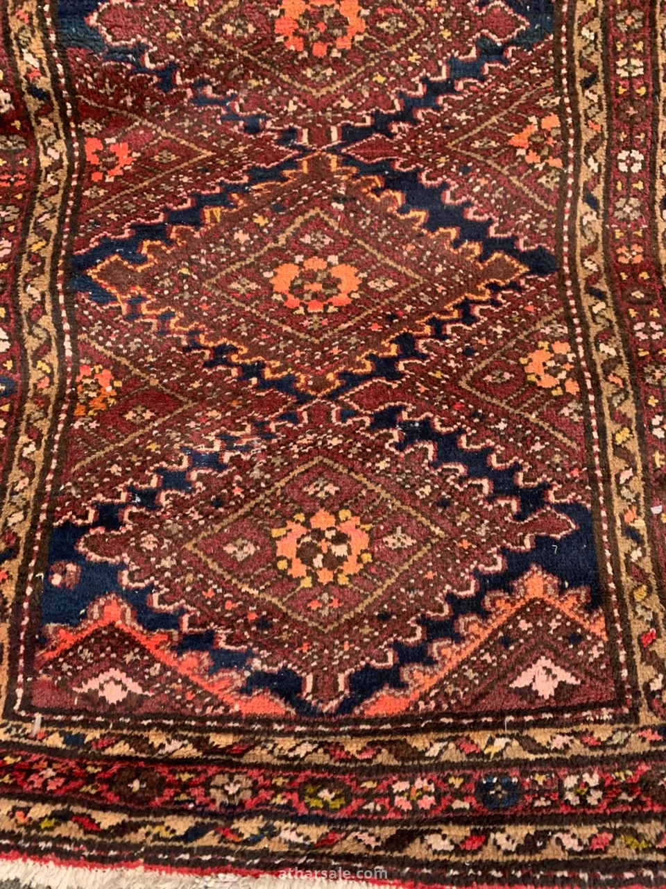 سجاد أصلي عتيق ، صنع إيراني من أصفهان