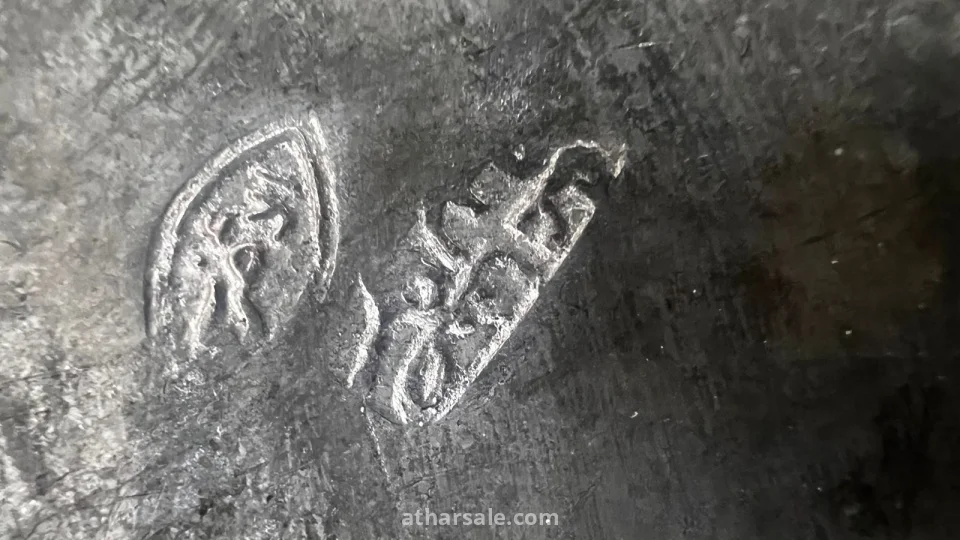 دلال نادره وقديمه