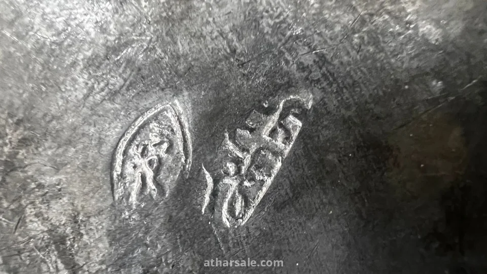 دلال نادره وقديمه