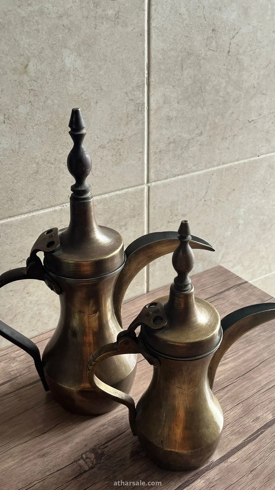 دلال نادره وقديمه