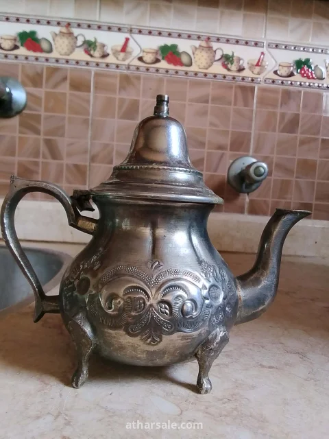 ابريق من الفضه الخالص