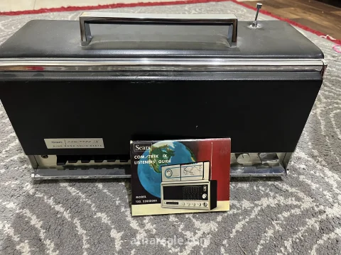 'Sears Com/Trek IX من عام 1970 راديو 4