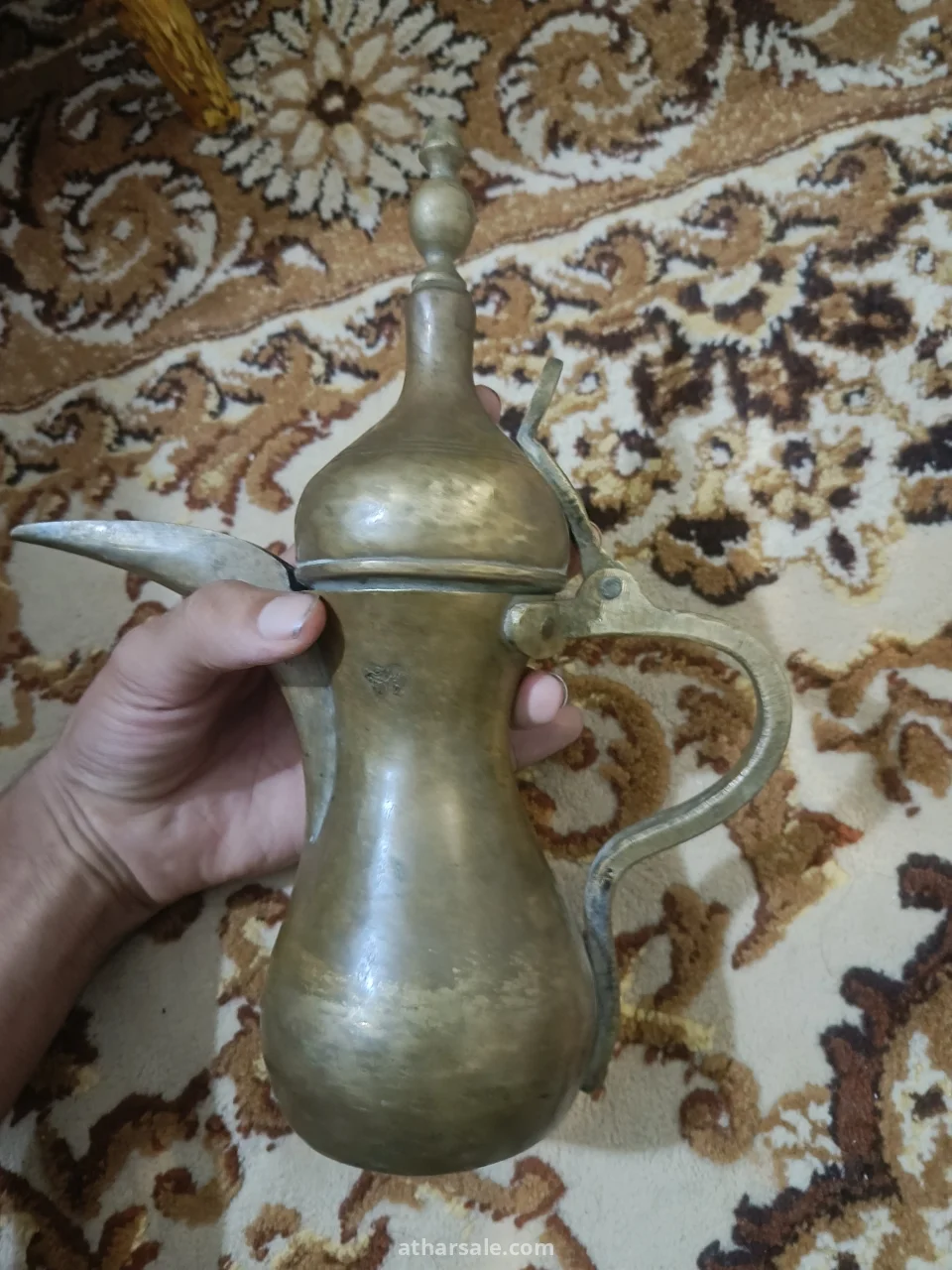 ? للبيع تحفة نادرة - دلة "إبراهيم صلاح" مختومة الجهتين ?