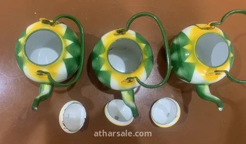 أباريق يوغسلافي أبو أسدين قديمة   مقاس 18 و16