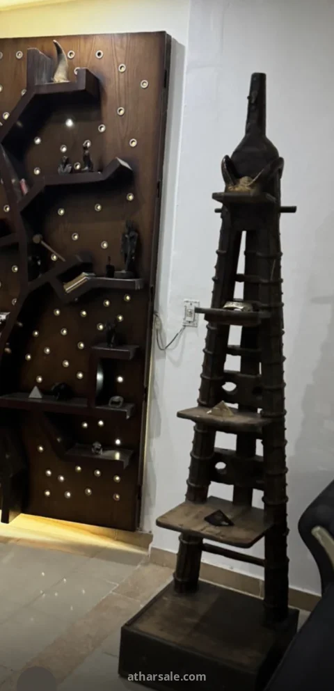 تحفه أثريه عمرها اكثر من ٧٠٠ عام