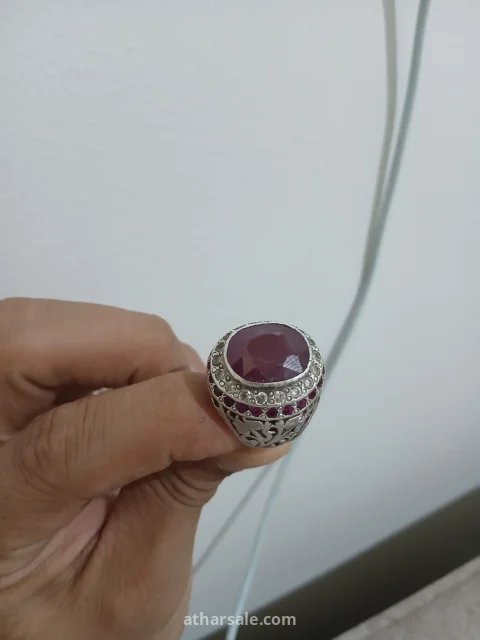 خاتم ياقوت ملكي مع شهادة الدانات 4