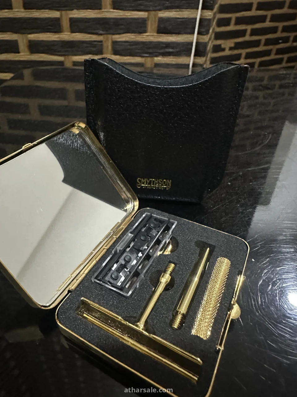 علبة حلاقة