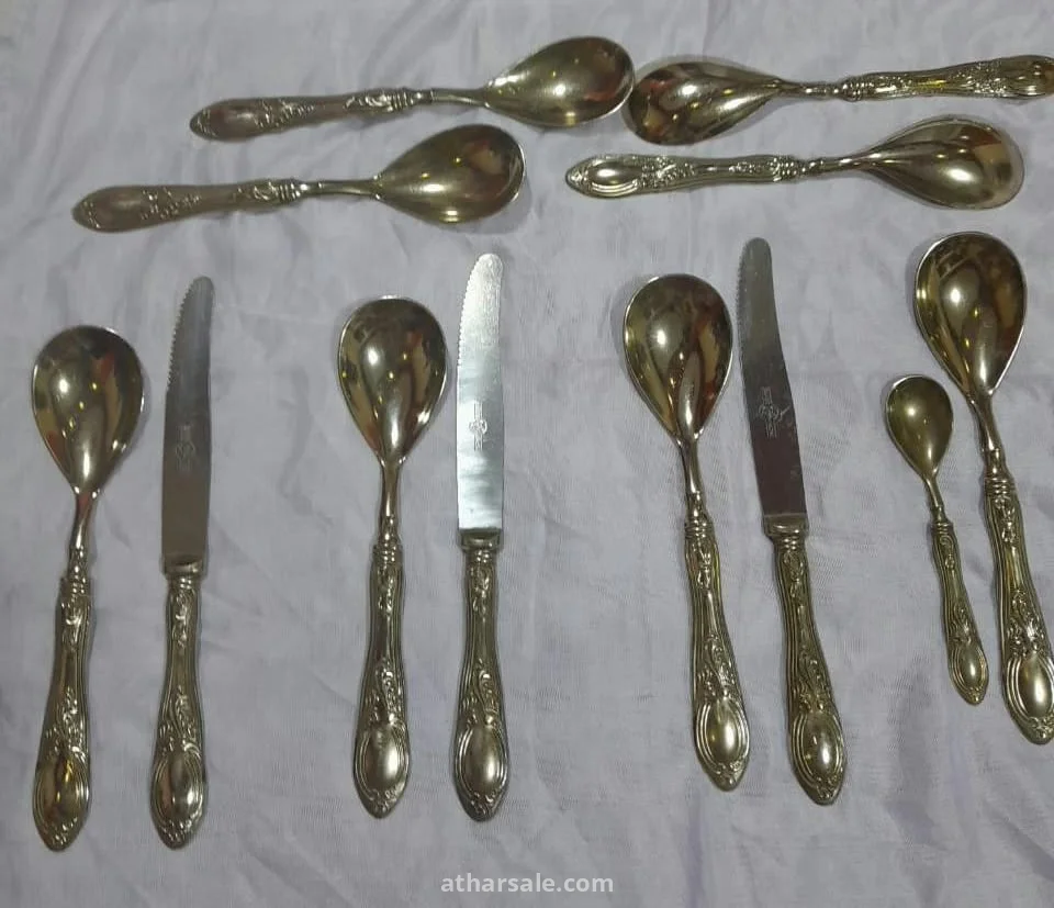 طقم أدوات مائدة ملكي قديم (Vintage) من الفضة الإيطالية النادرة عيار 800 - قطعة أنتيك فاخرة