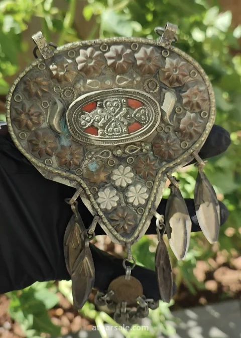 قلادة أفغانية تركمانية