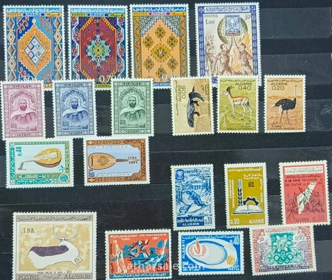 طوابع بريد متنوعه