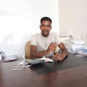 محمد عبدالعزيز 1